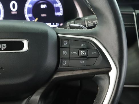 Used 2021 Jeep Grand Cherokee L Limited image 9