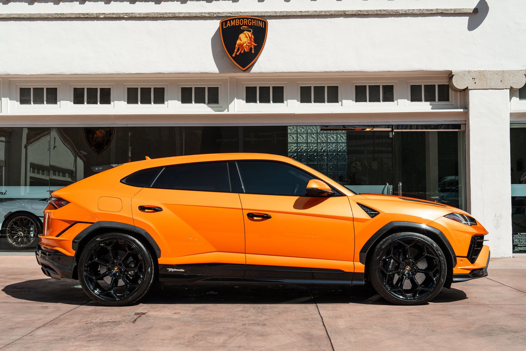 Used 2024 Lamborghini Urus Performante AWD/4WD image 35
