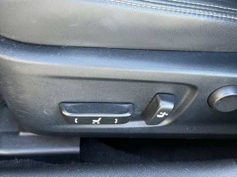 Used 2016 Lexus IS 200t image 18