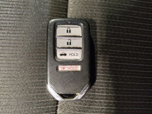 Used 2018 Honda Accord Sport image 32