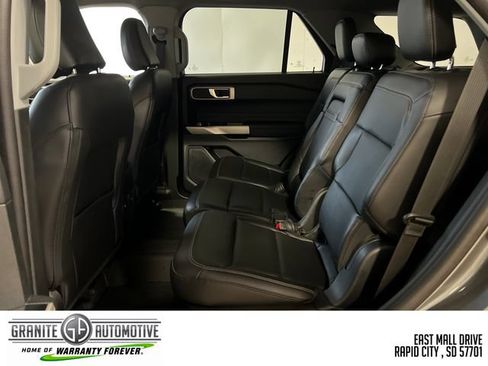 Used 2023 Ford Explorer XLT w/ Equipment Group 202A AWD/4WD image 24