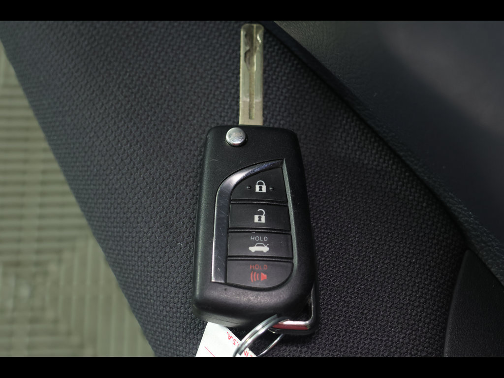 Used 2025 Toyota Corolla LE FWD image 8