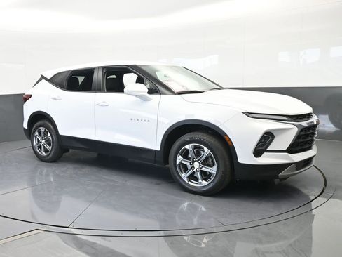 Used 2024 Chevrolet Blazer LT image 8