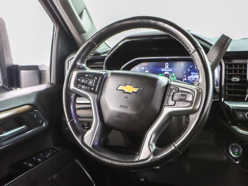 Used 2024 Chevrolet Silverado 3500 LT w/ Convenience Package image 13