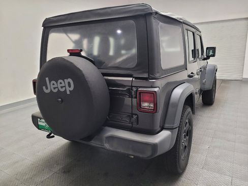Used 2018 Jeep Wrangler Unlimited Sport AWD/4WD image 7