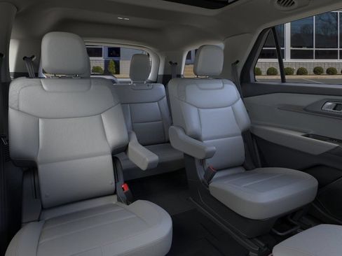 New 2026 Ford Explorer Active w/ Active Comfort Package AWD/4WD image 11