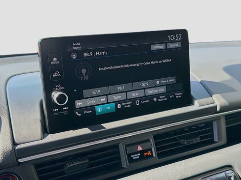 Used 2025 Honda Pilot EX-L image 12