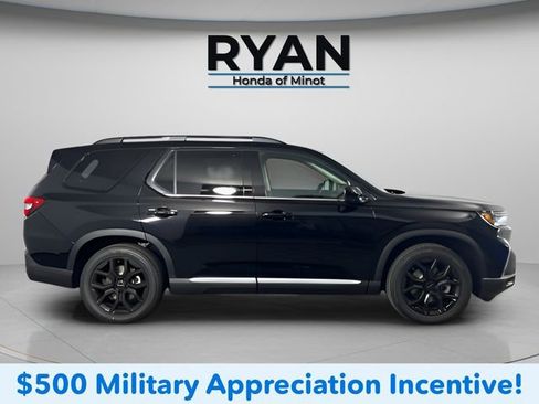 New 2025 Honda Pilot Touring image 5