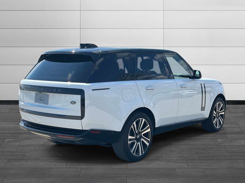 Used 2023 Land Rover Range Rover SE image 5