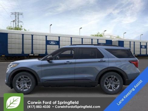 New 2026 Ford Explorer Active image 3