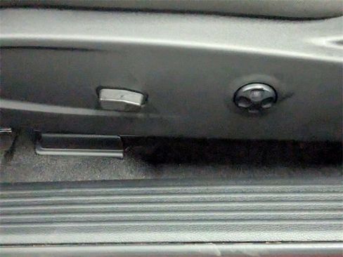 Used 2022 Dodge Challenger SRT Hellcat image 13