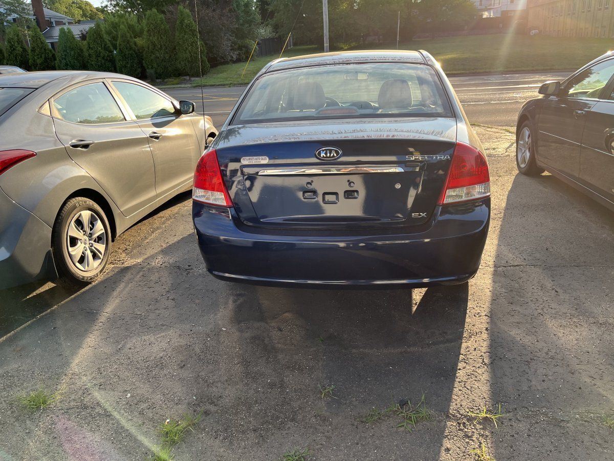Used 2007 Kia Spectra EX FWD image 2