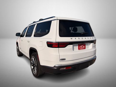 Used 2022 Jeep Wagoneer Series III w/ Premium Group I RWD image 3