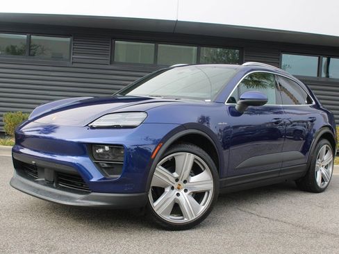 Certified 2024 Porsche Macan 4 Electric AWD/4WD image 1