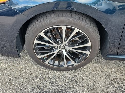 Used 2018 Toyota Camry SE w/ Convenience Package image 36