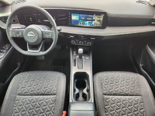 Used 2025 Nissan Kicks SV FWD image 24