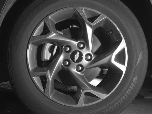 Used 2025 Chevrolet Trax LT FWD image 12