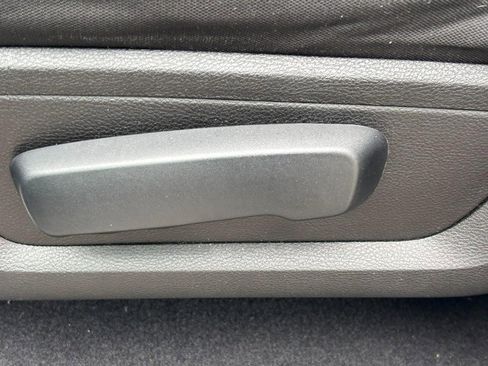 Used 2020 RAM 1500 Classic Warlock w/ Electronics Group image 16