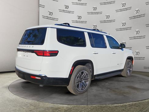 New 2025 Jeep Wagoneer 4WD image 5