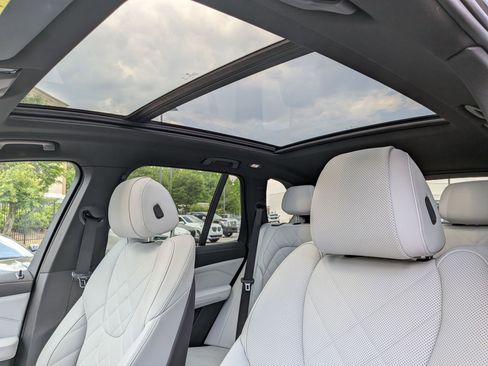 Certified 2025 BMW X5 xDrive40i w/ M Sport Package AWD/4WD image 18
