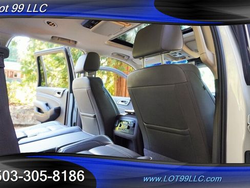 Used 2017 GMC Yukon Denali w/ Open Road Package AWD/4WD image 26