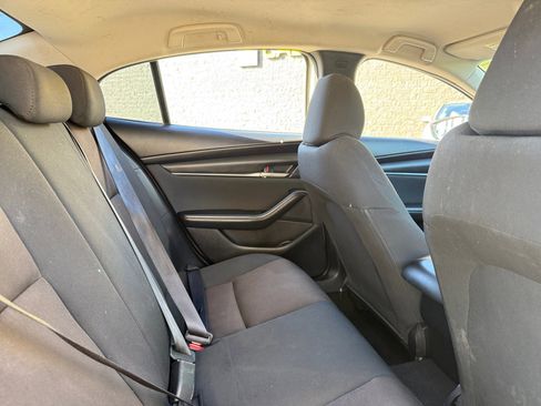 Used 2024 MAZDA MAZDA3 s image 17