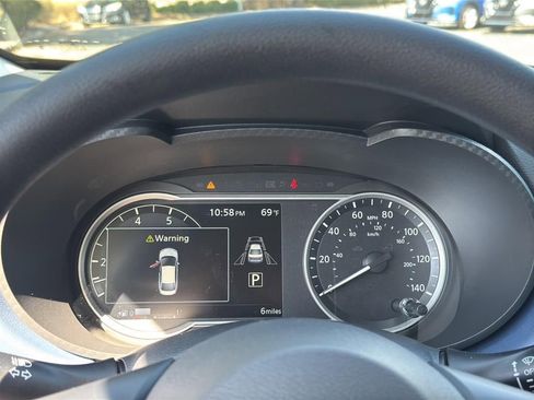 New 2025 Nissan Versa SV image 20