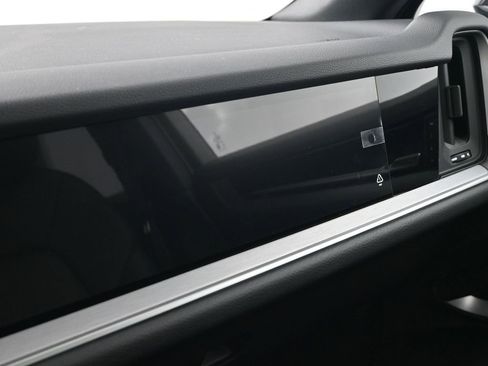 New 2026 Porsche Cayenne Coupe image 23