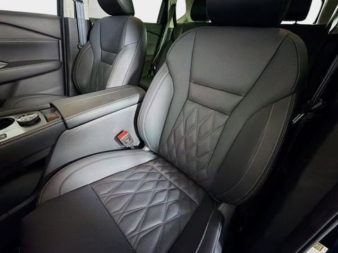 New 2026 Nissan Rogue Platinum AWD/4WD image 11