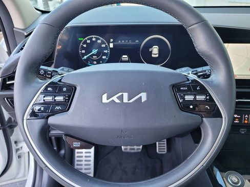 Used 2024 Kia Niro Wave w/ Wave Preserve Package FWD image 21