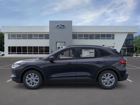 New 2026 Ford Escape Active w/ Active Premium Tech Pack image 3