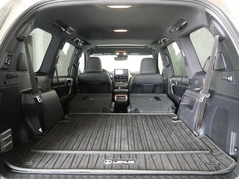 Certified 2023 Lexus GX 460 Luxury w/ Sport Design Package AWD/4WD image 35