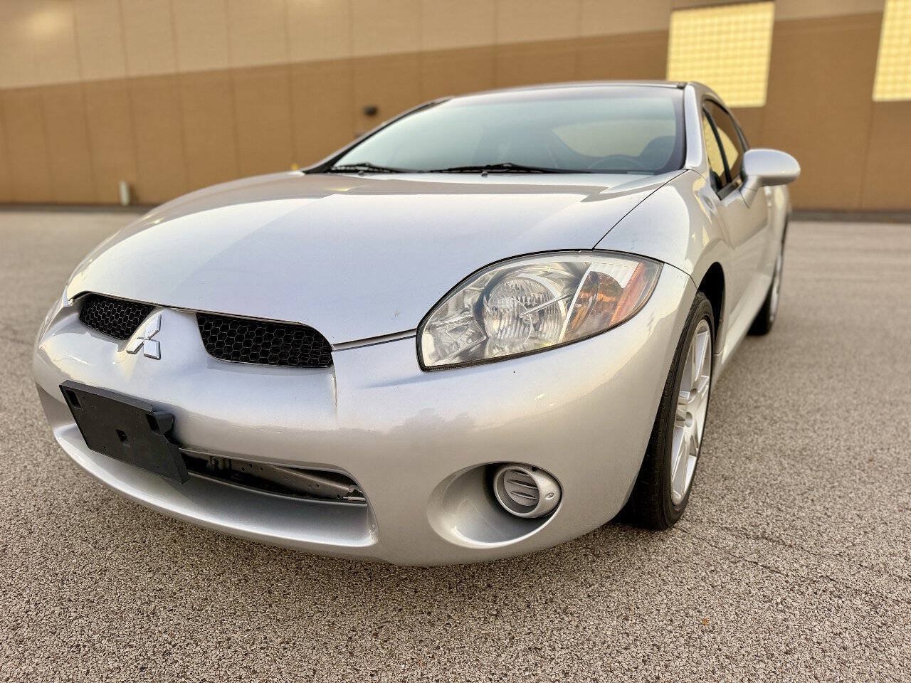 Used 2007 Mitsubishi Eclipse SE FWD image 7