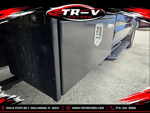Used 2022 Ford F250 XL w/ Power Equipment Group RWD image 9