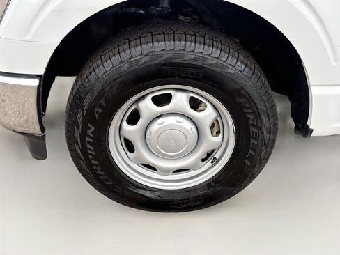 Used 2022 Ford F150 Lariat w/ FX4 Off-Road Package AWD/4WD image 30