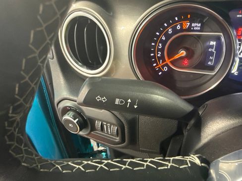 Used 2020 Jeep Wrangler Unlimited Sahara AWD/4WD image 36