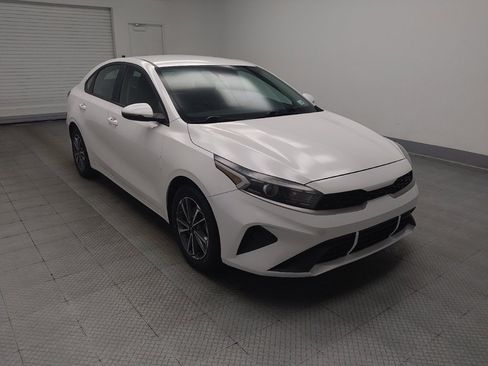 Used 2022 Kia Forte LXS w/ LXS Technology Package FWD image 13