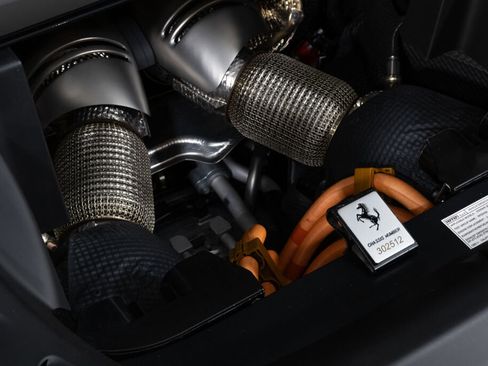 Used 2024 Ferrari 296 GTS RWD image 21