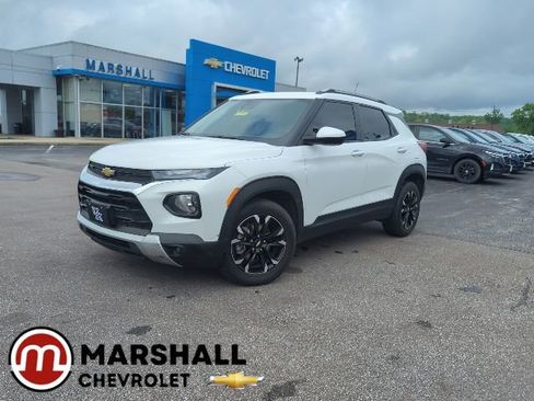 Used 2022 Chevrolet TrailBlazer LT w/ Convenience Package FWD image 1