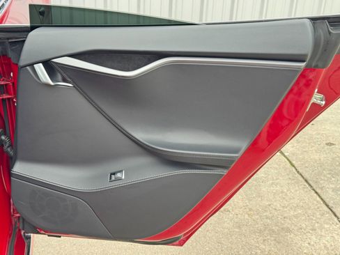 Used 2018 Tesla Model S 75D image 43