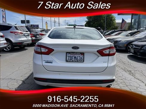 Used 2013 Ford Fusion SE FWD image 5