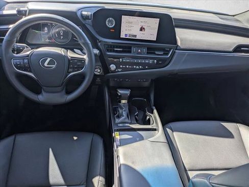 Used 2024 Lexus ES 300h w/ Premium Package FWD image 17