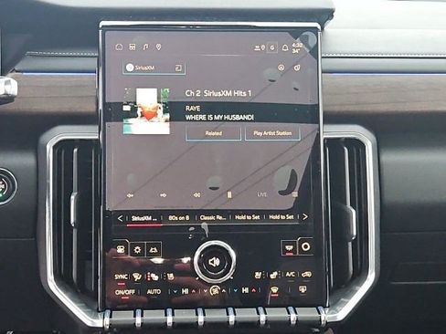 New 2026 GMC Acadia Denali Ultimate w/ LPO, Floor Liner Package image 19