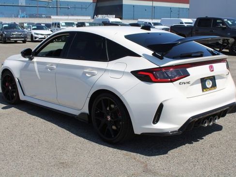 Used 2025 Honda Civic Type R image 6