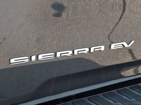 Used 2026 GMC Sierra EV Denali AWD/4WD image 33