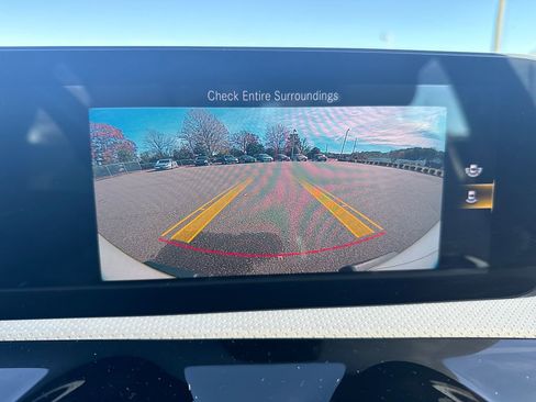 Used 2022 Mercedes-Benz CLA 250 4MATIC image 21