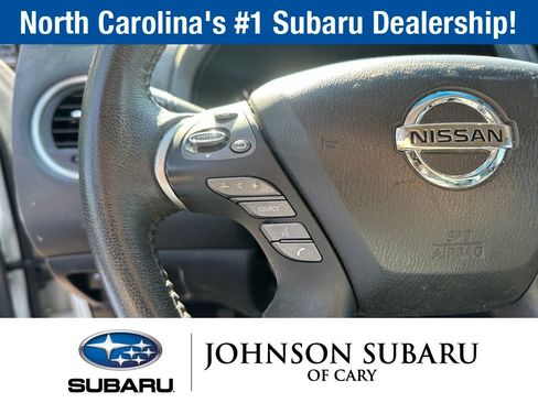 Used 2017 Nissan Pathfinder SV AWD/4WD image 14