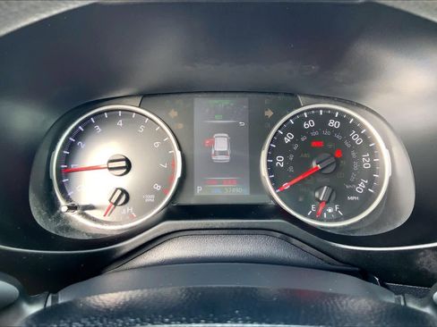 Used 2019 Toyota RAV4 LE image 22