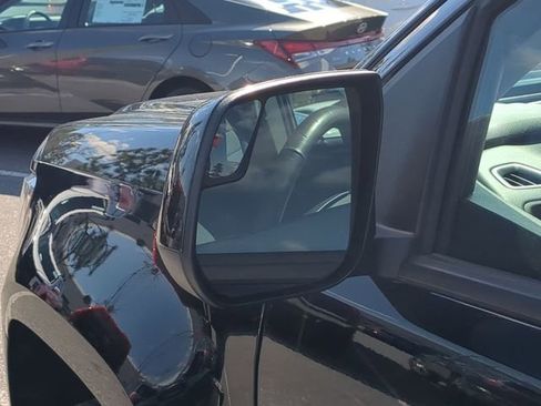 Used 2022 Chevrolet Colorado LT w/ Fleet Safety Package image 14