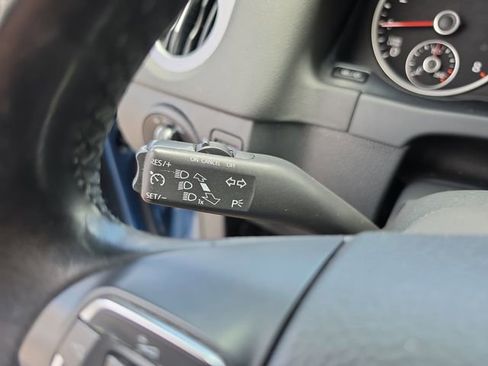 Used 2017 Volkswagen Tiguan S FWD image 22
